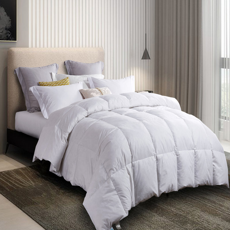 Kathy Ireland Home 500 Fill Power Winter Down & Feather Blend Comforter